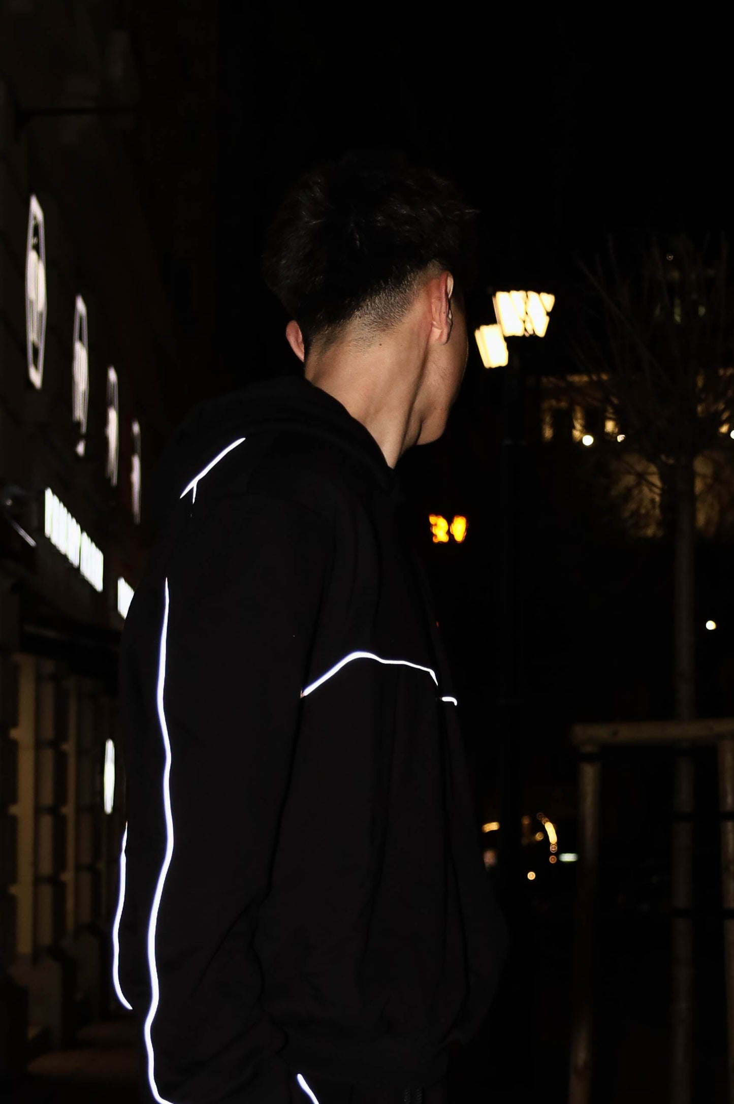 NORMS REFLECTIVE HOODIE